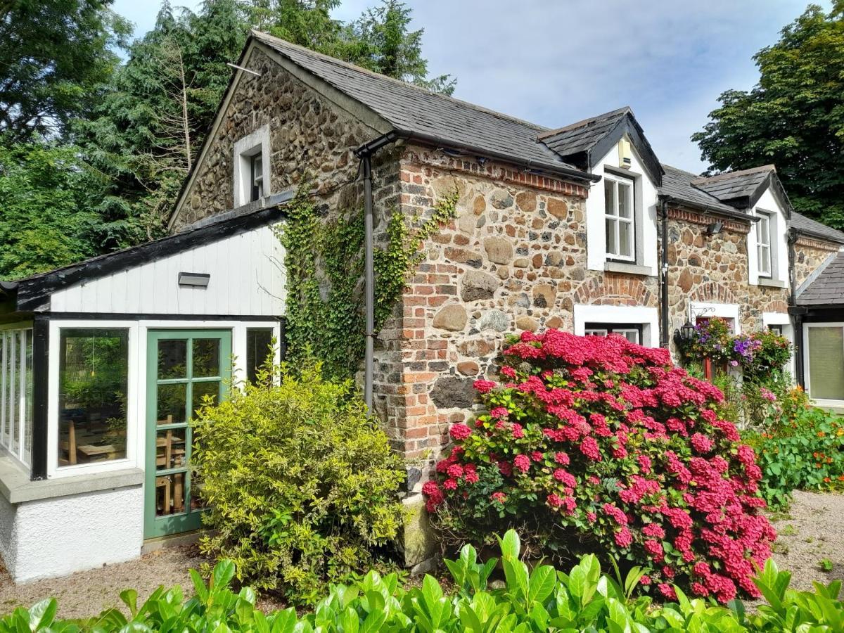 Moira Cottages @Berwickhall Sleeps 12 Exterior photo