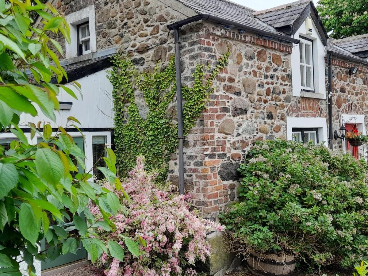 Moira Cottages @Berwickhall Sleeps 12 Exterior photo