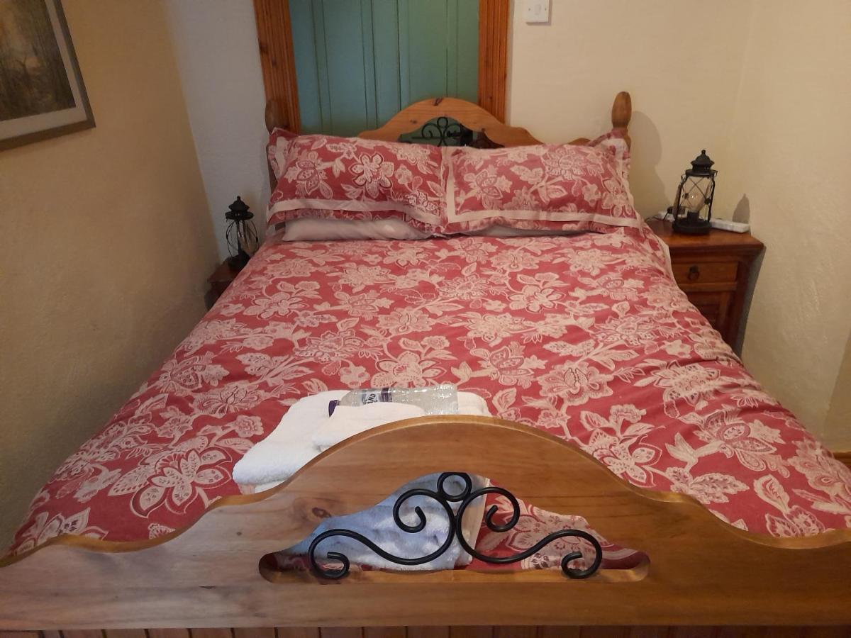 Moira Cottages @Berwickhall Sleeps 12 Room photo