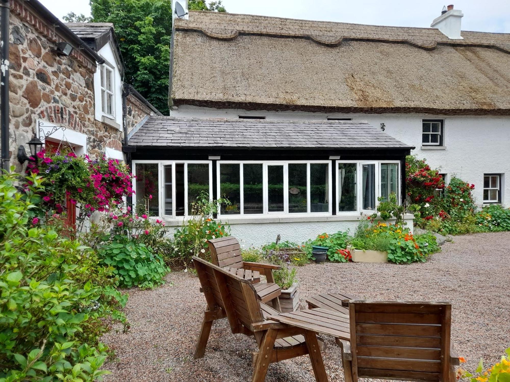 Moira Cottages @Berwickhall Sleeps 12 Exterior photo